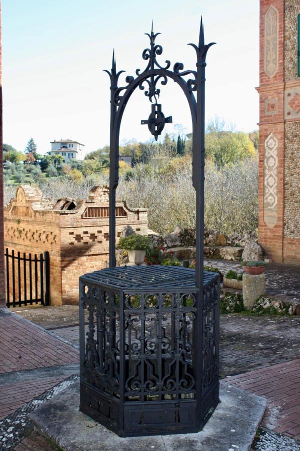 Апартаменты La Torre Di Caprera Сиена Экстерьер фото
