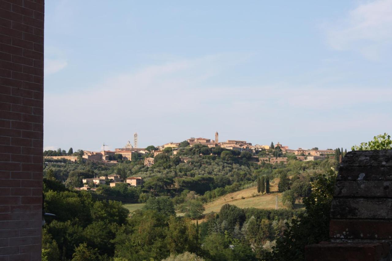 Апартаменты La Torre Di Caprera Сиена Экстерьер фото