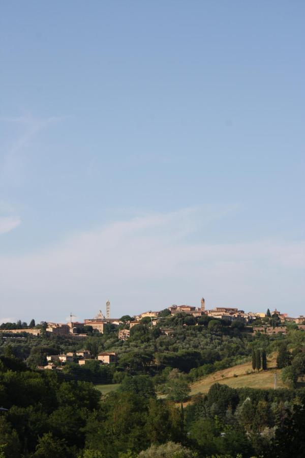 Апартаменты La Torre Di Caprera Сиена Экстерьер фото